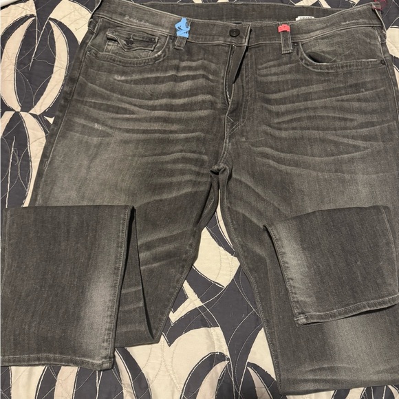 True Religion - Picture 6 of 6